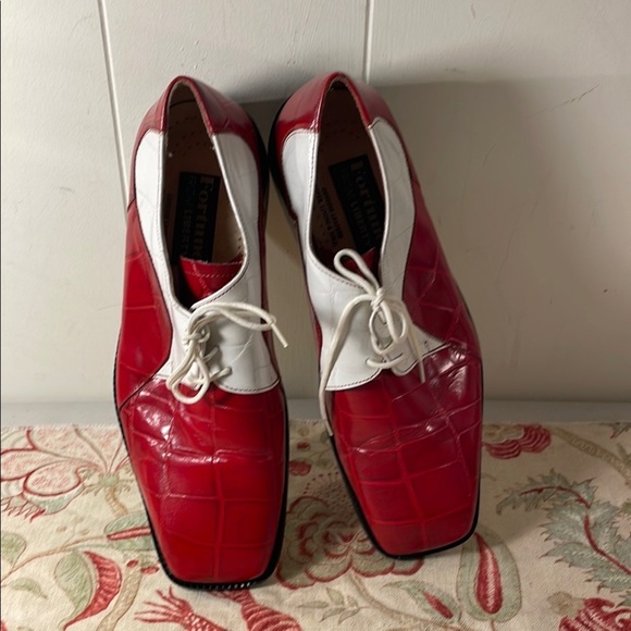 Fortune From Liberty Red and White Leather Square Toe Cowhide Lace Up Oxfords - Picture 1 of 9